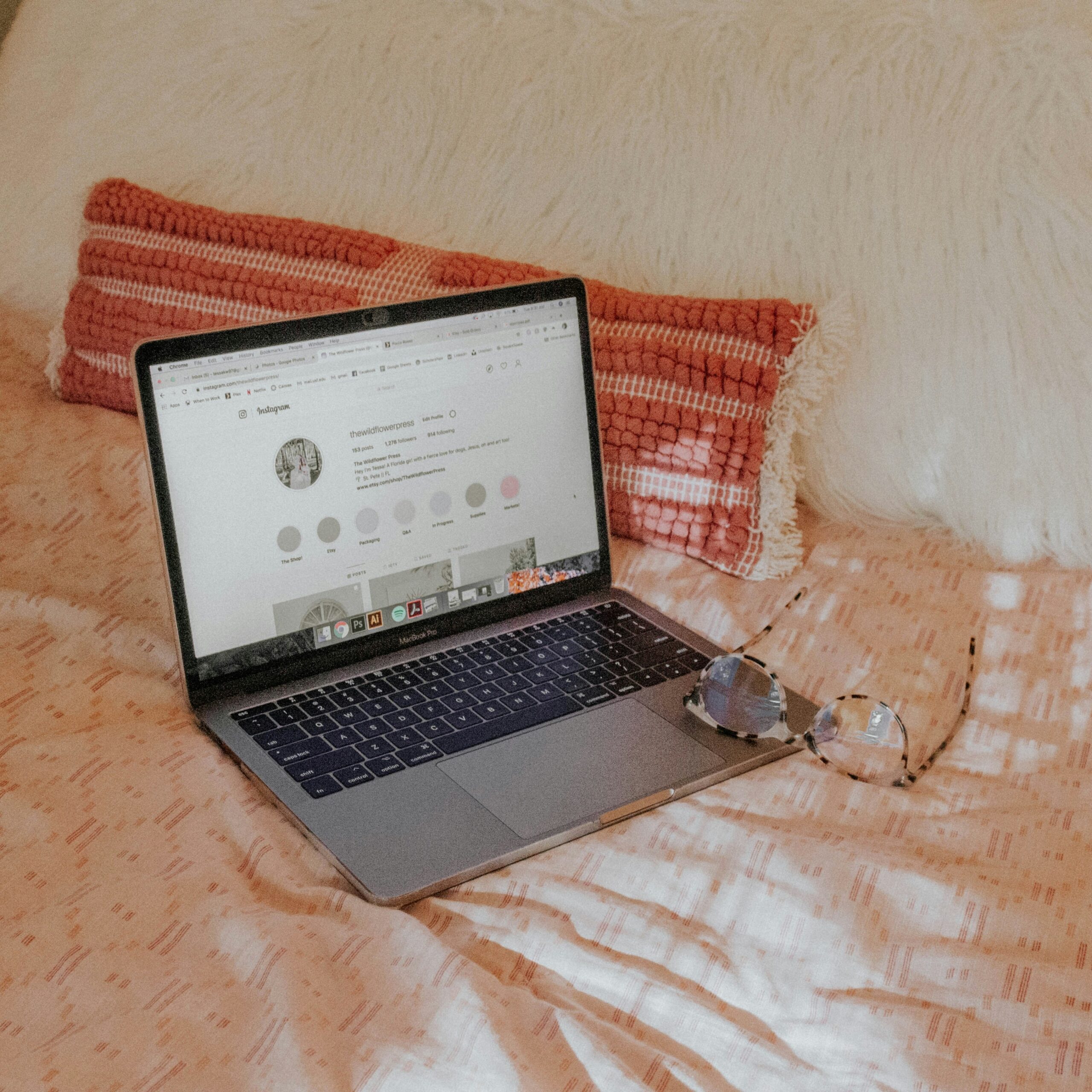 Hello World Featured Image